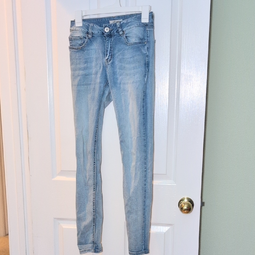 refuge Light Wash Skinny Jeans